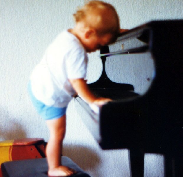 Berner Pianist live in jungen Jahren
